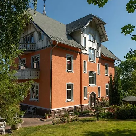 Moderne Ferienwohnungen In Alter Villa Georgenthal  Exterior photo