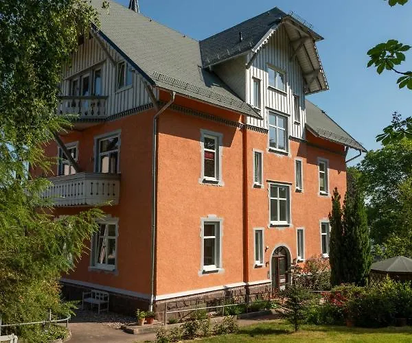 Moderne Ferienwohnungen In Alter Villa