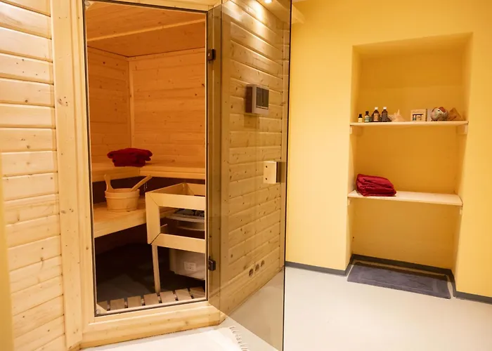 Moderne Ferienwohnungen In Alter Villa